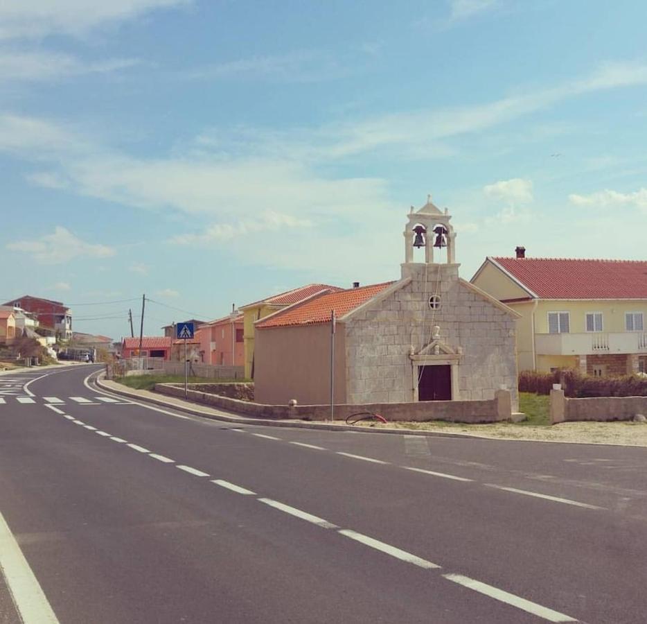 Apartman Lidija Dinjiška エクステリア 写真